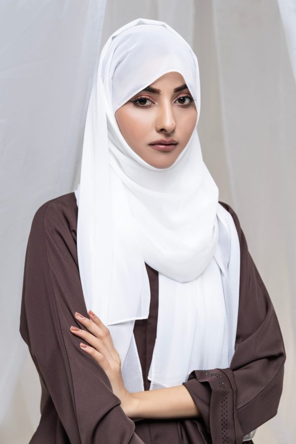 Plain Gerogette Hijab - Pure White - Image 2